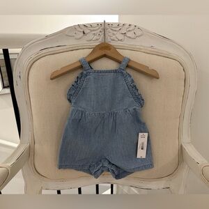 🦢 Baby 3~6 Mth Denim Chambray Ruffled Baby Romper NWT